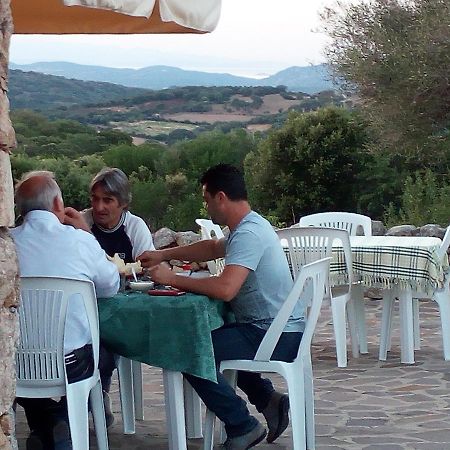 Turismo Rurale L'Agliuledda Villa Sant'Antonio di Gallura Exterior foto